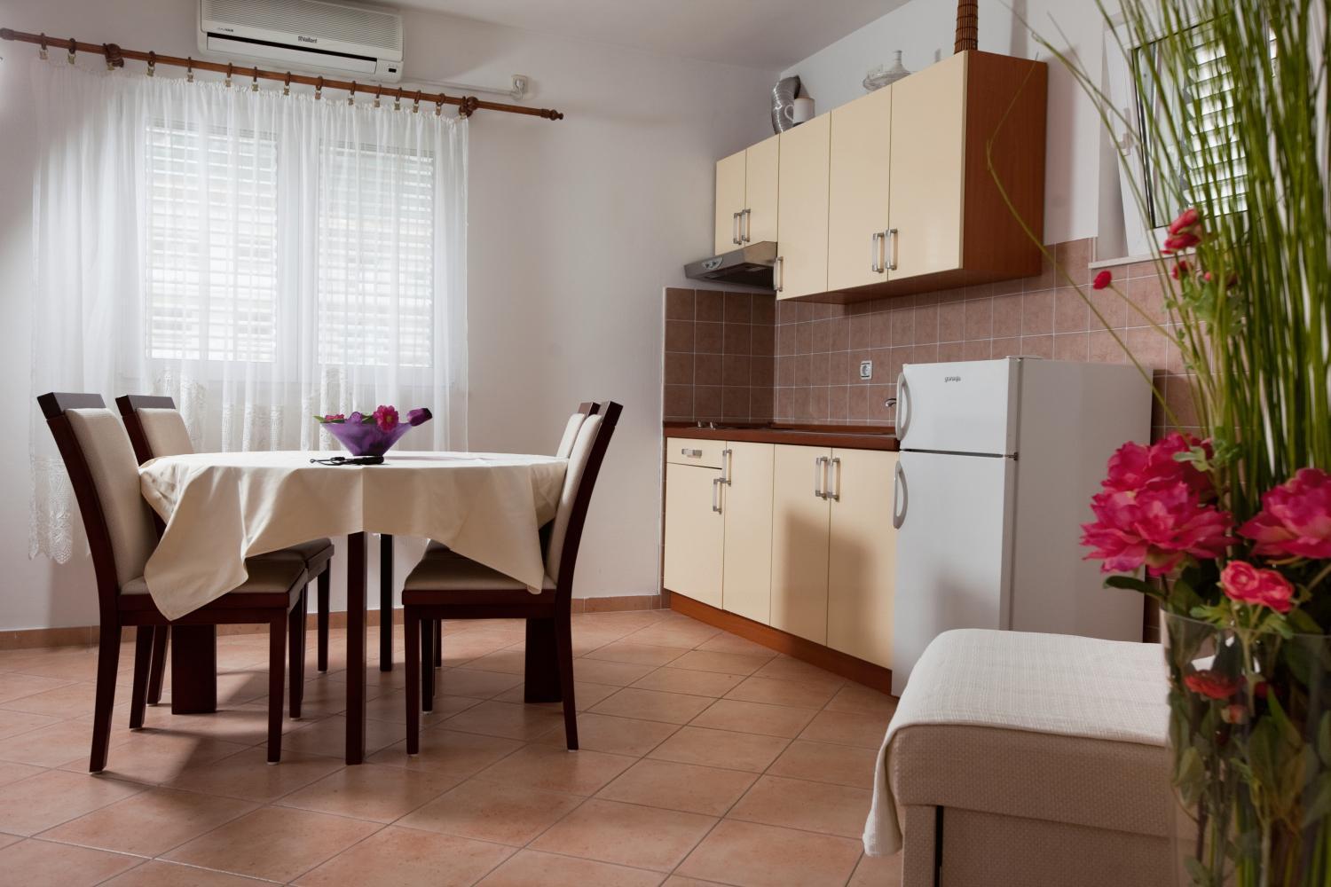 Agava Begic Makarska