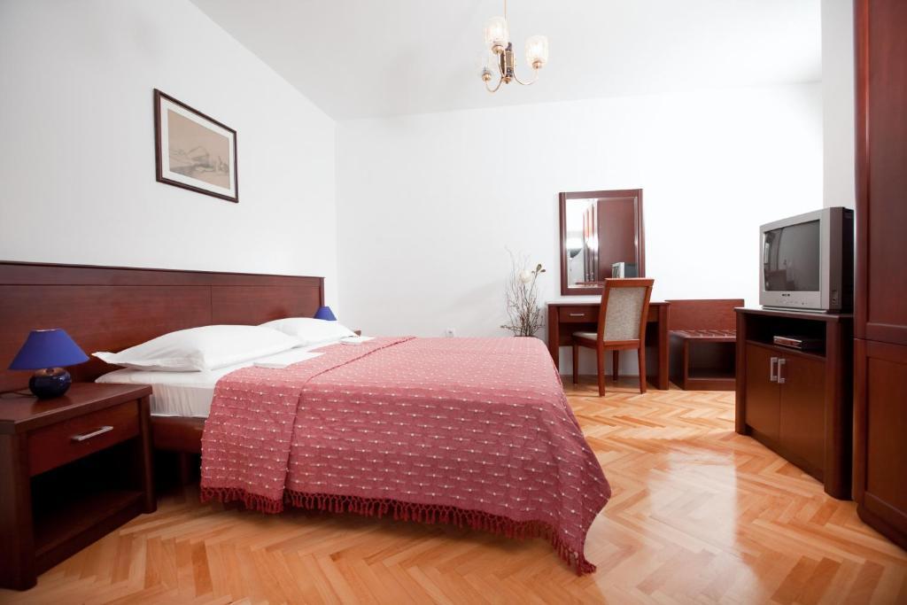 Agava Begic Apartment Makarska